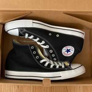 Converse high top sneaker black. Mens 9 women’s 11